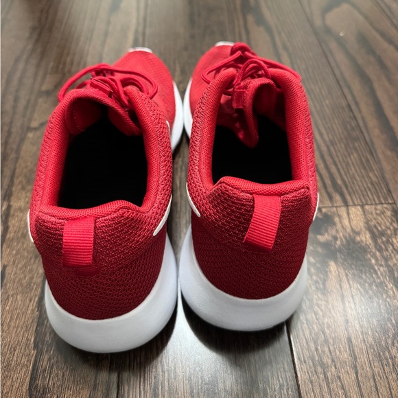 Nike Men’s Red Mesh Athletic Sneakers with White Soles - Picture 4 of 7